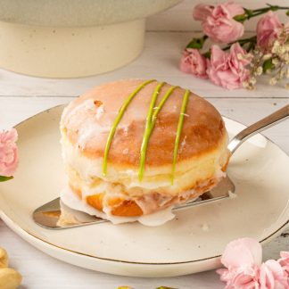 Pączek z nadzieniem o smaku pistacjowym